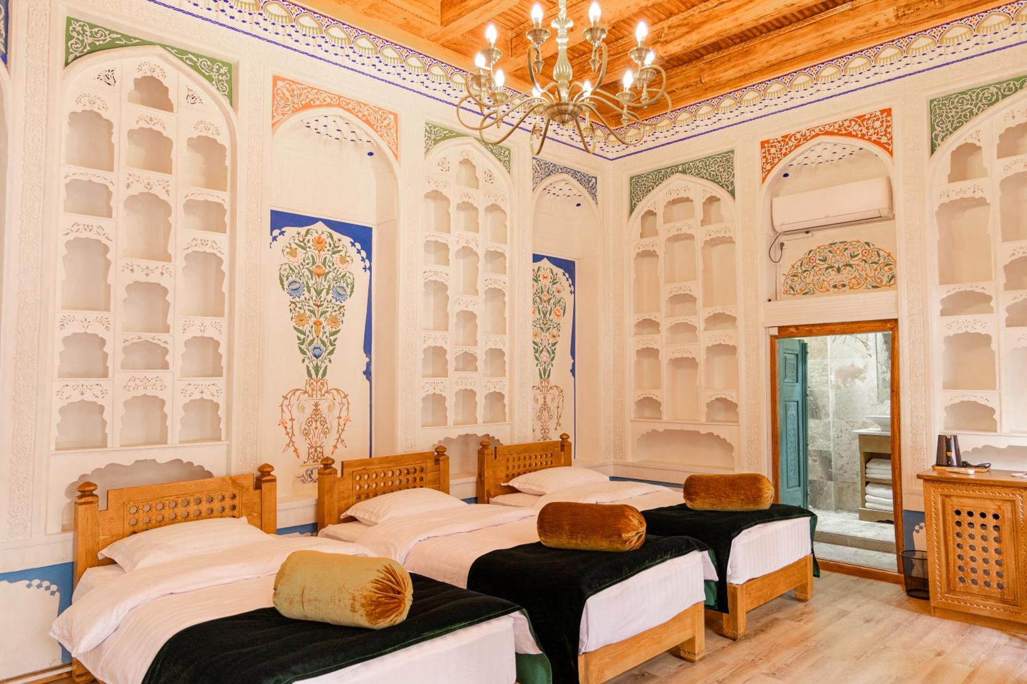 Duston Boutique XIX Century Rooms Bukhara Exterior photo