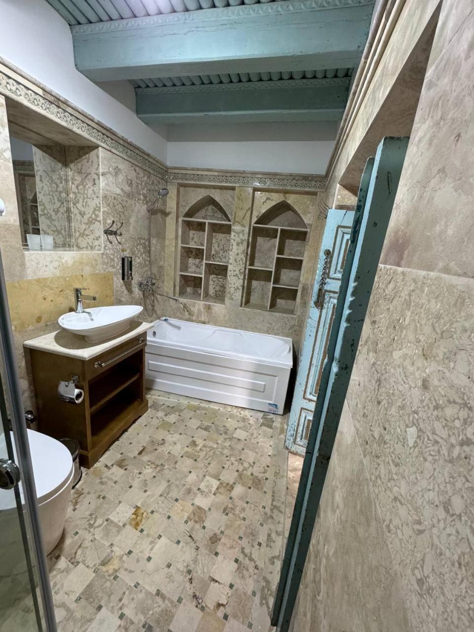 Duston Boutique XIX Century Rooms Bukhara Exterior photo